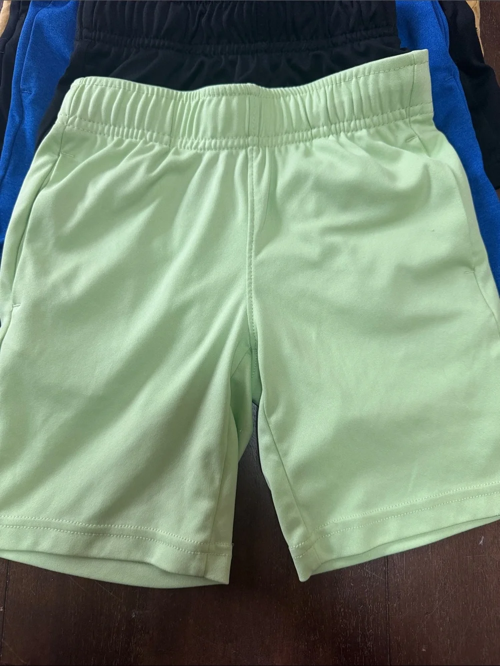 Old Navy Kids 6-Pack Active Shorts in Green, Yellow, Black, Blue, Light Green